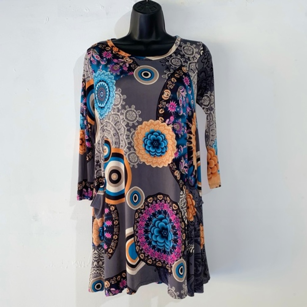 Retro style long sleeve silky dress